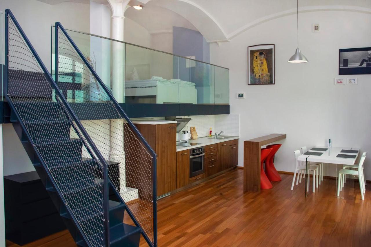 Modern Apartment With Terrace And Air Conditioning Praga Exterior foto